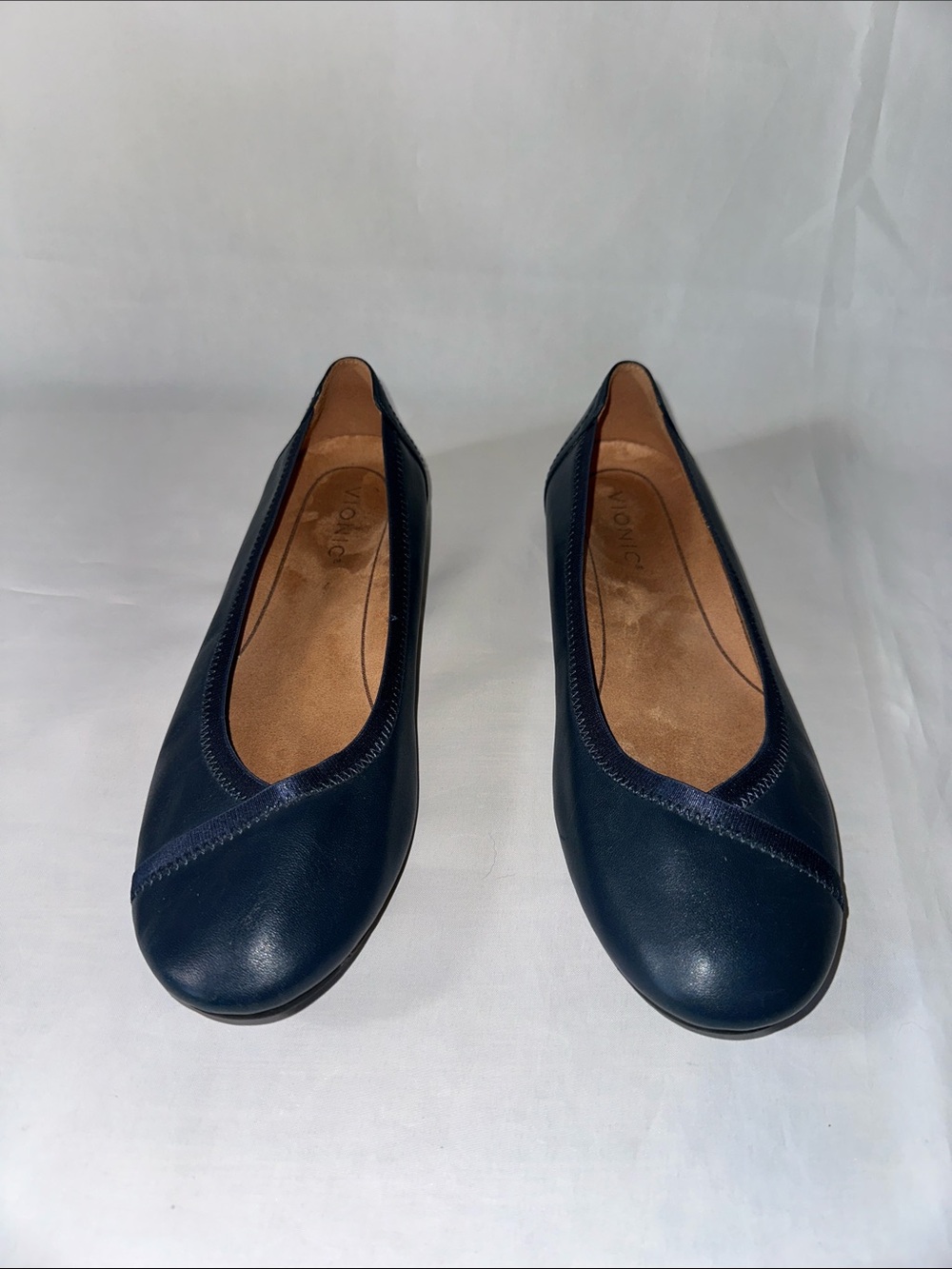 Vionic Caroll Women’s 8.5 Navy Blue Leather Ballet Flats Round Toe Comfort Shoes